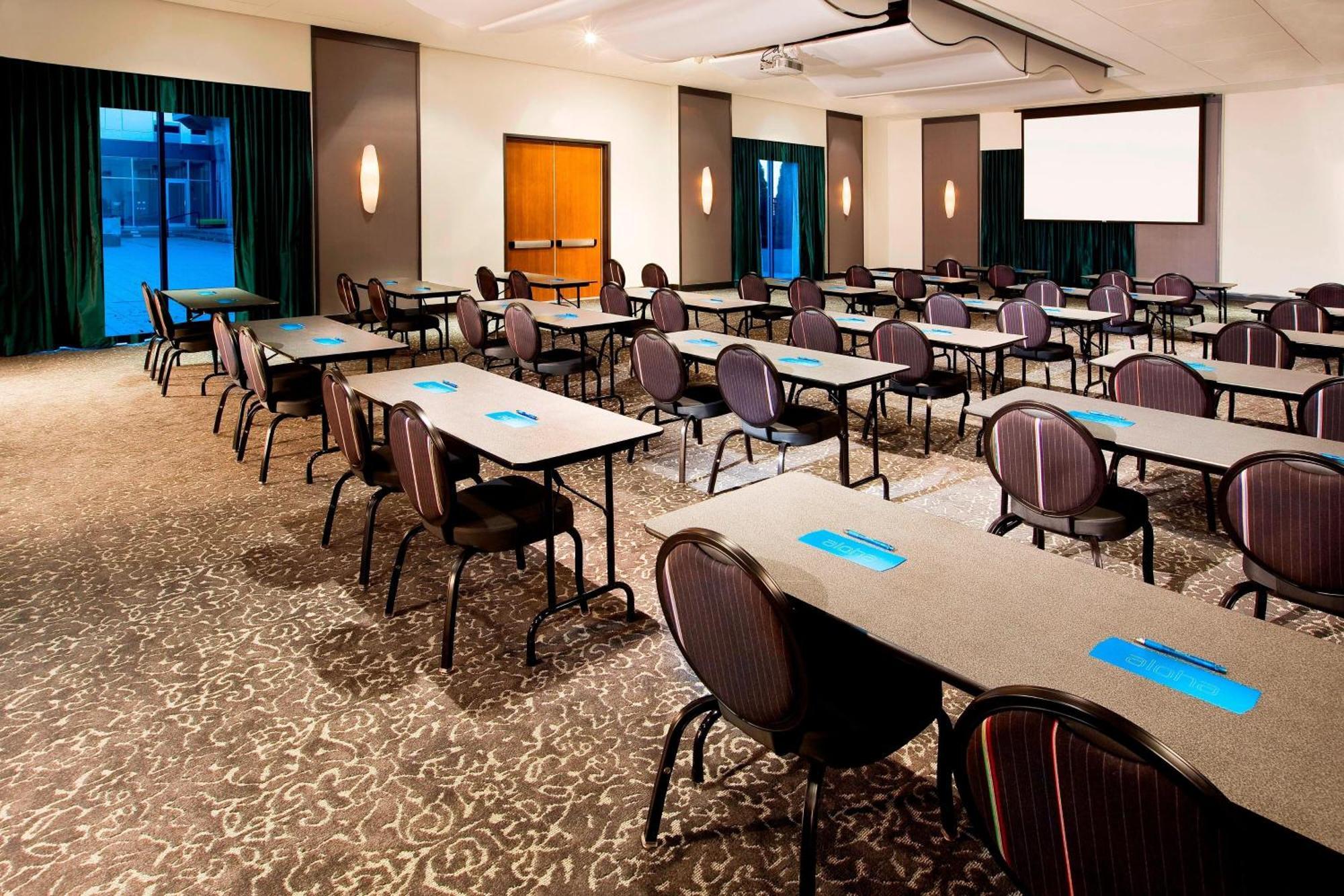 Aloft Mount Laurel Hotel Exterior photo