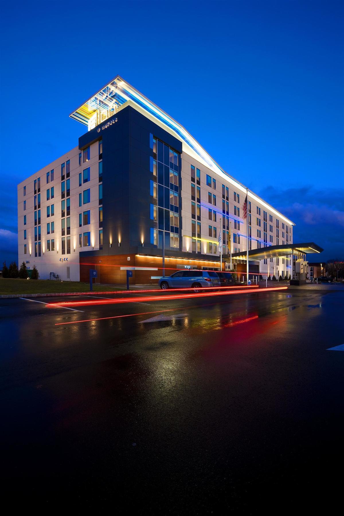 Aloft Mount Laurel Hotel Exterior photo